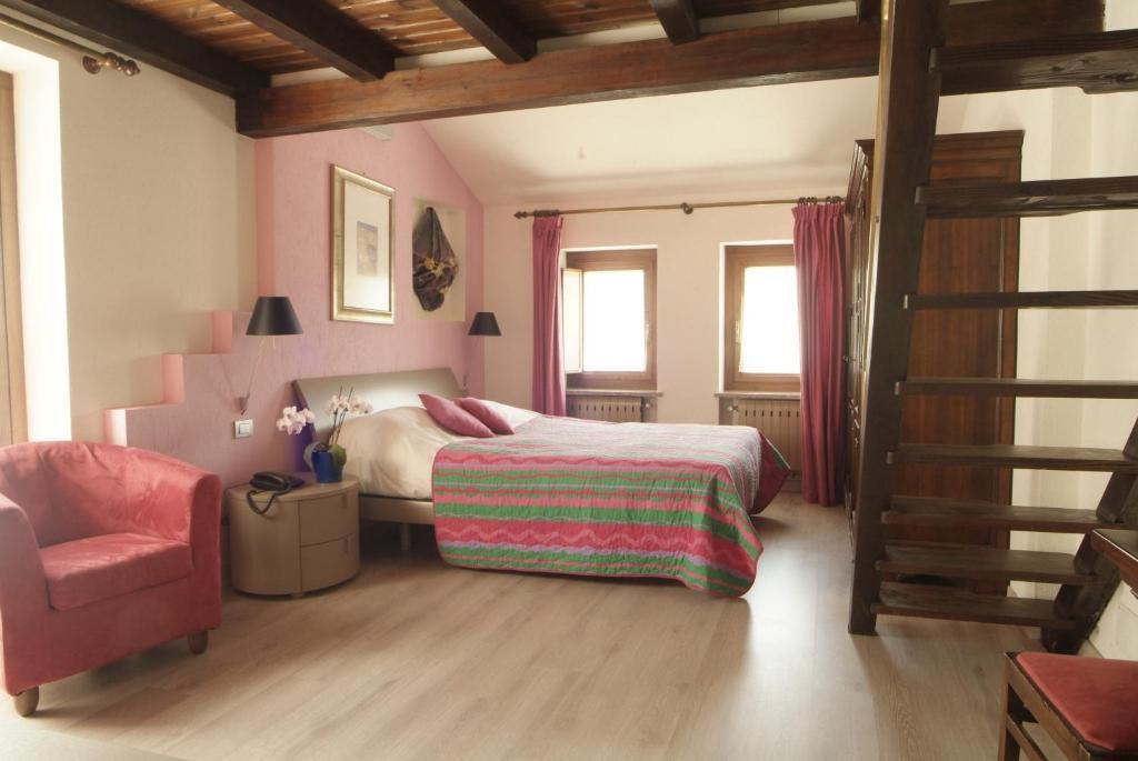 Chambres D'Hotes Nuits De Reve Roisan Ruang foto